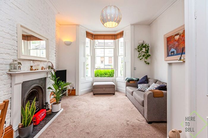 1 Bedroom Flat To Rent In Regina Road, London, N4