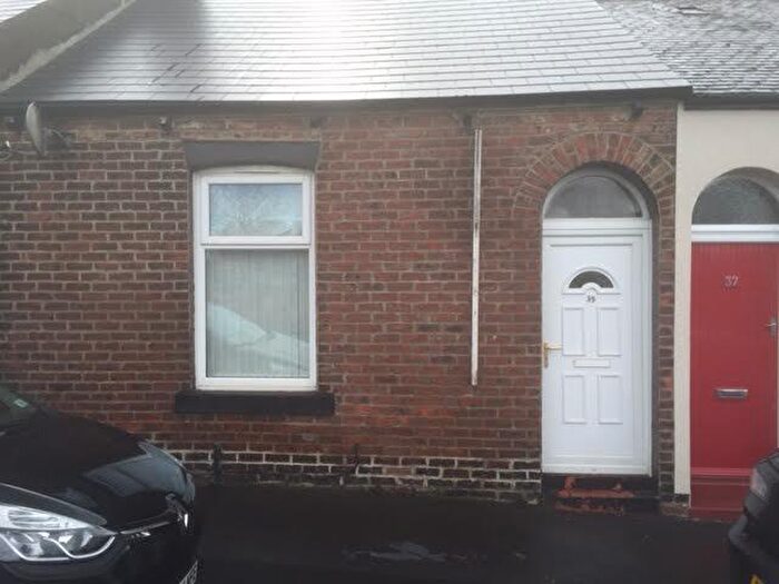 2 Bedroom Bungalow To Rent In John Candlish Road, Sunderland, Tyne And Wear, SR4