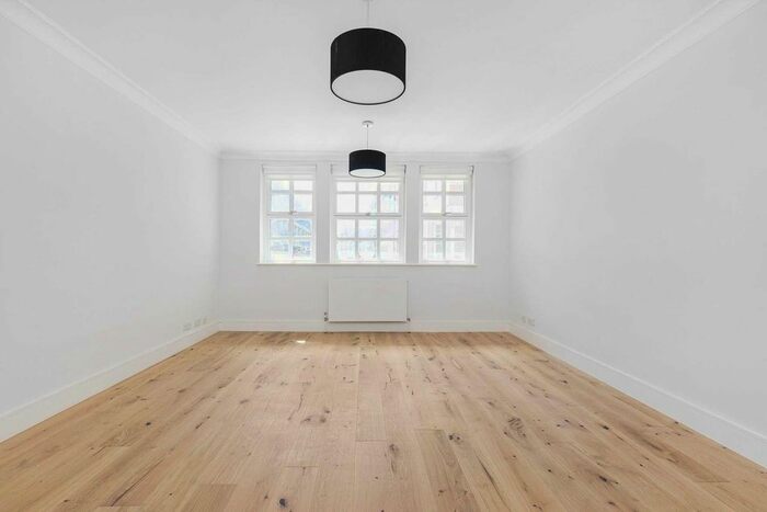 2 Bedroom Flat To Rent In Howard House, Marylebone, W1U