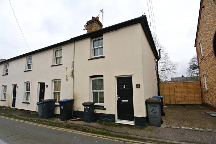 1 Bedroom Semi-Detached House To Rent In Rusham Road, Egham, Egham, TW20