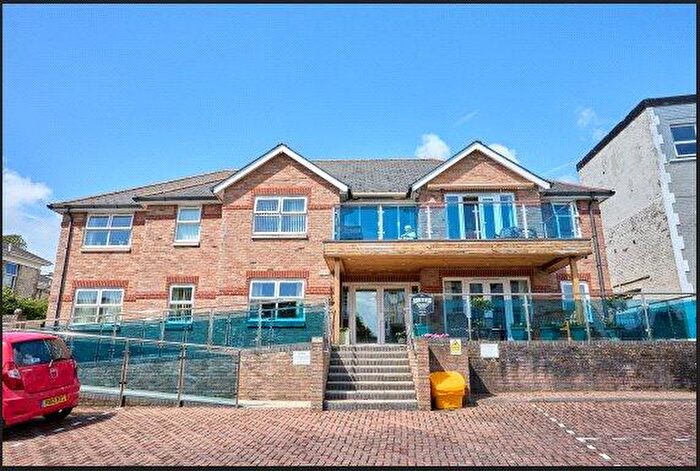 1 Bedroom Flat To Rent In Queens Road, Shanklin, Isle Of Wight, PO37