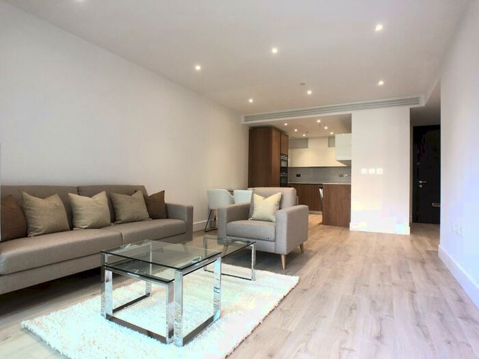 2 Bedroom Apartment To Rent In Neroli House, Aldgate East, London, E1