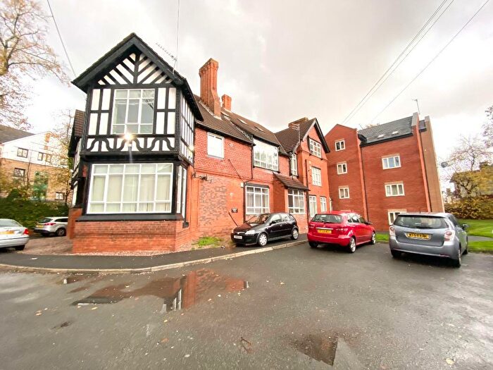 2 Bedroom Flat To Rent In Hope Road, Manchester, M14