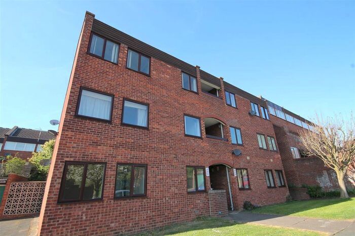 2 Bedroom Flat To Rent In Templemere, Norwich, NR3