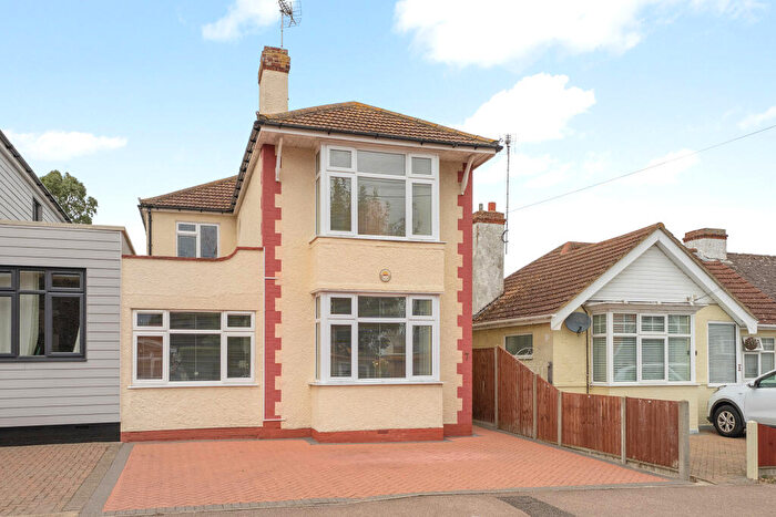 6 Bedroom Link Detached House For Sale In St. Swithins Road, Whitstable, Kent, CT5