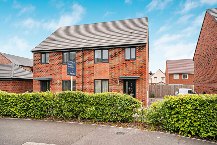 2 Bedroom Semi-Detached House For Sale In Flowe Drive, Wantage, OX12