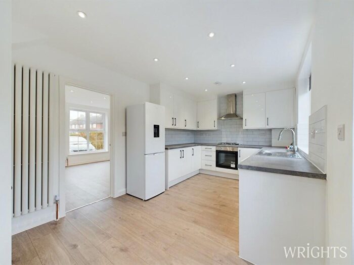 3 Bedroom Terraced House To Rent In Holwell Road, Welwyn Garden City, AL7