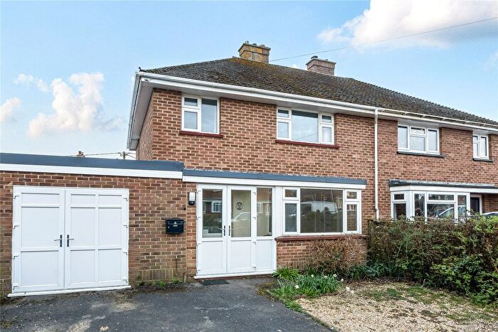 4 Bedroom Semi Detached House To Rent In Corbin Road, Pennington, Lymington, Hampshire, SO41