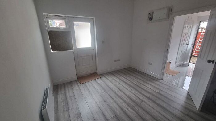 1 Bedroom Studio To Rent In Gledwood Crescent, Hayes, UB4