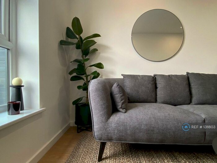 1 Bedroom Flat To Rent In Deangate, Bolton, BL1