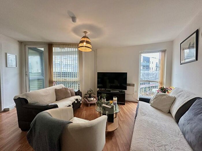 2 Bedroom Flat For Sale In Flat, The Life Building, Boston Street, Manchester, Greater Manchester, M15