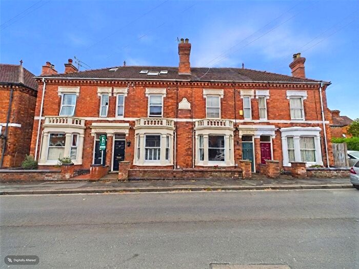 3 Bedroom Terraced House For Sale In St. Dunstans Crescent, Worcester, Worcestershire, WR5