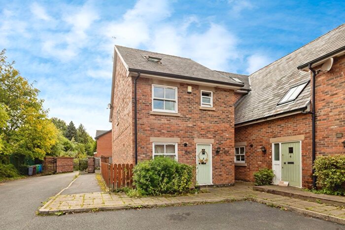3 Bedroom End Terrace House For Sale In Broad Oak Lane, Didsbury, Manchester, Greater Manchester, M20