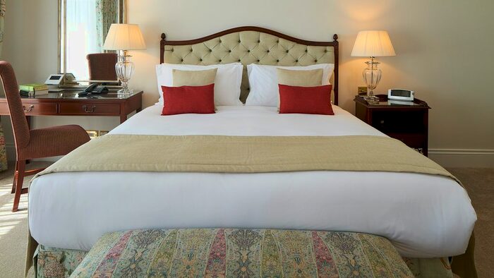 3 Bedroom Flat To Rent In Ennismore Gardens, London, SW7