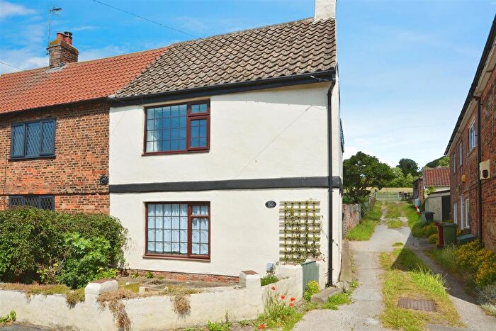 2 Bedroom Semi-Detached House To Rent In Main Street, Bonby, DN20