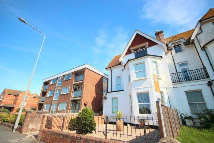 1 Bedroom Flat To Rent In Flat, Claremont Road, Seaford, East Sussex, BN25