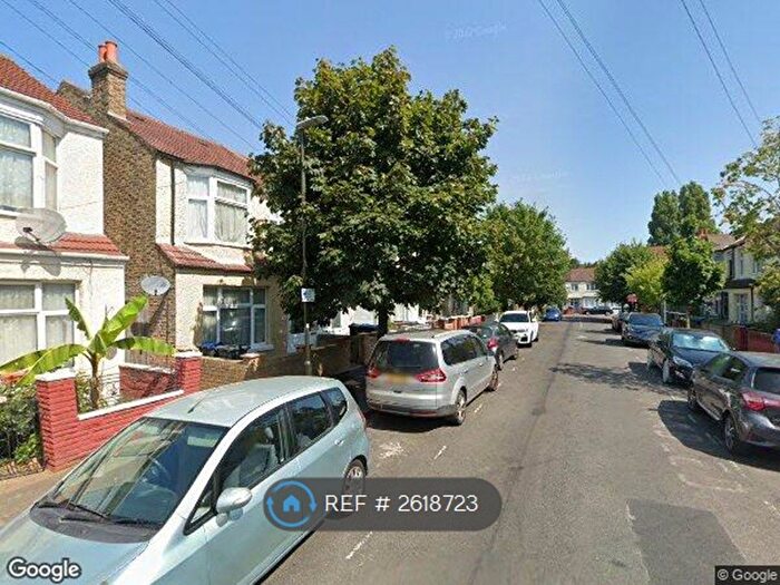 4 Bedroom Terraced House To Rent In Ipswich Road, London, SW17
