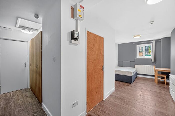 Studio To Rent In Coldharbour Lane, London, SW9