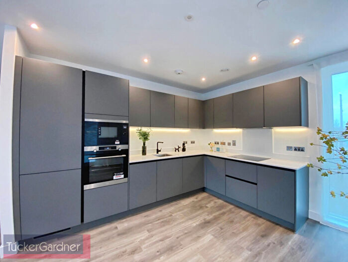 1 Bedroom Apartment To Rent In Eddington Avenue, Cambridge, CB3