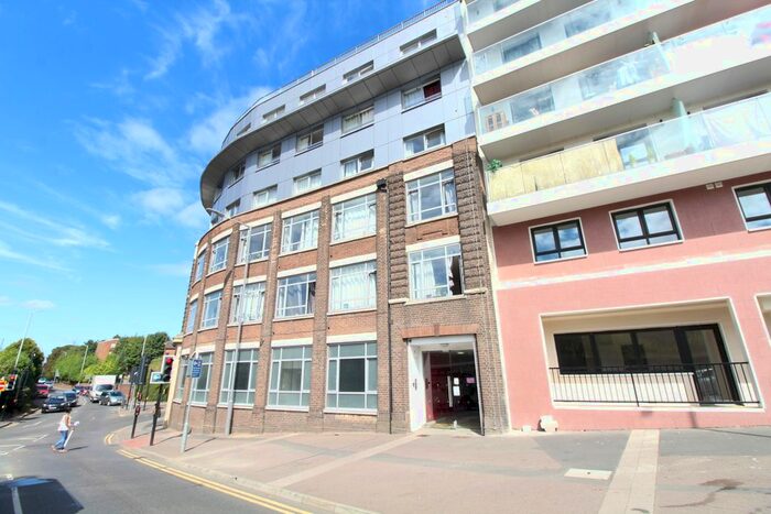 1 Bedroom Flat To Rent In Point Red, Midland Road, Luton, LU2
