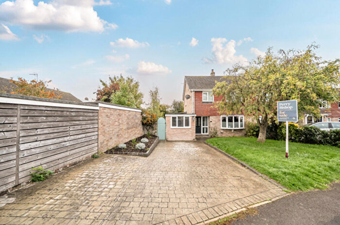 4 Bedroom Semi-Detached House For Sale In Neville Way, Stanford In The Vale, Faringdon, Oxfordshire, SN7