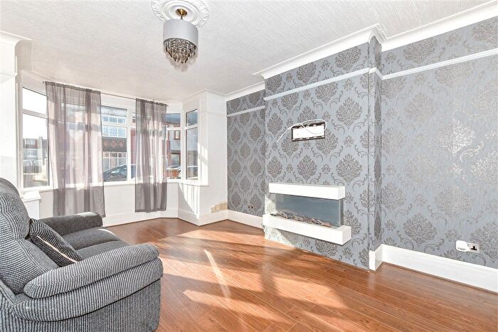 4 Bedroom Terraced House For Sale In Compton Road, Portsmouth, Hampshire, PO2