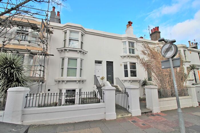 1 Bedroom Flat For Sale In Upper North Street, Brighton, BN1