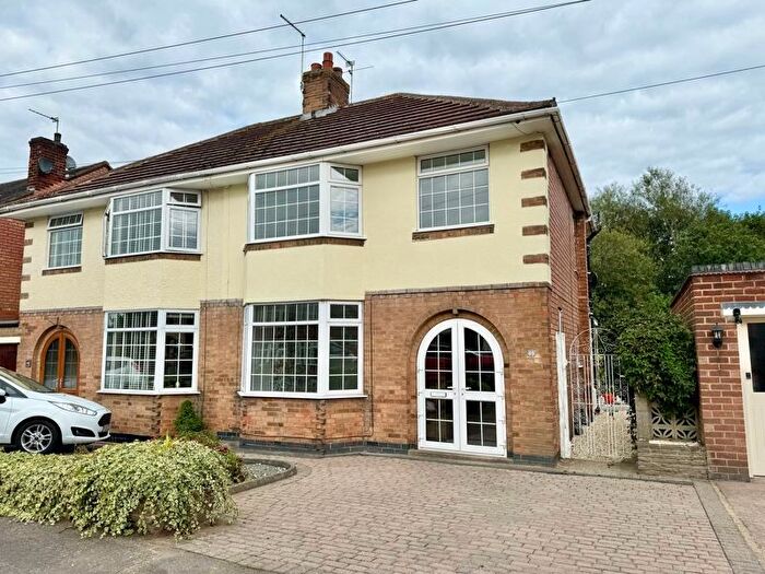 3 Bedroom Semi-Detached House To Rent In Broom Leys Avenue, Coalville, LE67