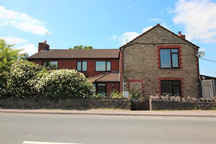 6 Bedroom Detached House For Sale In Bristol Road, Falfield, Wotton-under-Edge, GL12