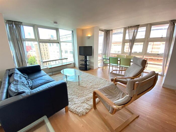 2 Bedroom Apartment To Rent In , Whitworth Street West, W3