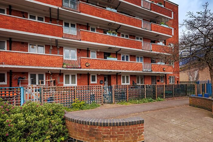 2 Bedroom Flat For Sale In Joseph Irwin House, Gill Street, E14