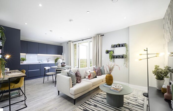 2 Bedroom Flat For Sale In Lampton Road, Hounslow, TW3