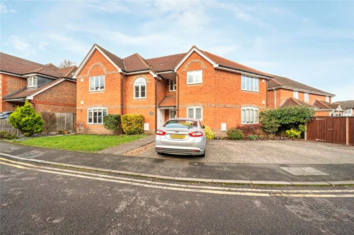 1 Bedroom Apartment To Rent In Rectory Close, Wokingham, Berkshire, RG40