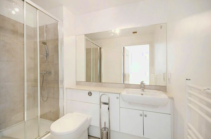 3 Bedroom Flat To Rent In Amiot House, Colindale, London, NW9