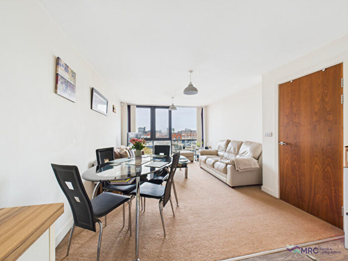 1 Bedroom Flat For Sale In Freedom Quay, Hull, HU1
