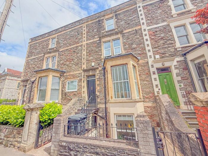 1 Bedroom Apartment To Rent In Roslyn Road, Redland, Bristol, BS6