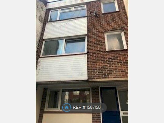 1 Bedroom Flat To Rent In Silverdale Road, Southampton, SO15