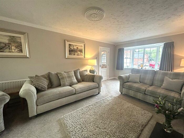 5 Bedroom Detached House For Sale In Hodgetts Drive, Hayley Green, Halesowen, B63