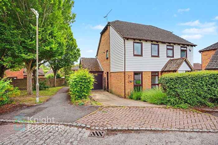 2 Bedroom Semi Detached House For Sale In Bodsham Crescent, Bearsted, ME15