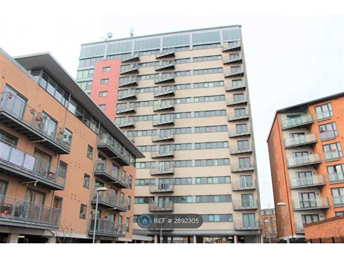2 Bedroom Flat To Rent In City Gate House, Ilford, IG2