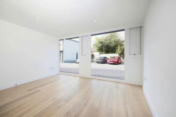 1 Bedroom Flat To Rent In Laburnum Place, Elderslie Road, London, SE9