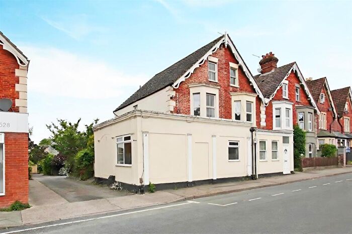 2 Bedroom Maisonette To Rent In Estcourt Road, Salisbury, SP1
