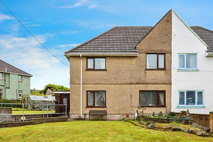 3 Bedroom Semi-Detached House For Sale In Culfor Road, Loughor, Swansea, SA4