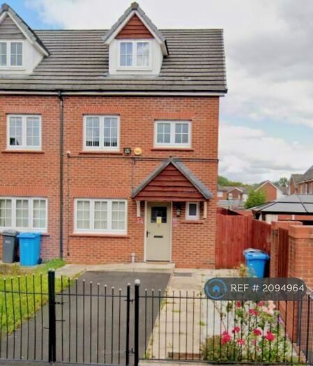 4 Bedroom Semi-Detached House To Rent In Ashville Terrace, Manchester, M40