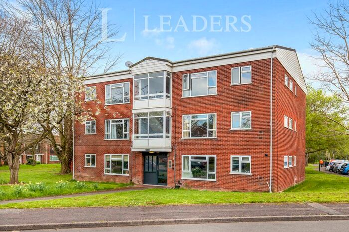 2 Bedroom Flat To Rent In Harmar Close, Warwick, CV34