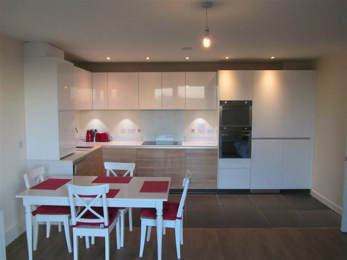 2 Bedroom Flat To Rent In Flat, Blackthorn House St. Clements Avenue, Romford, RM3