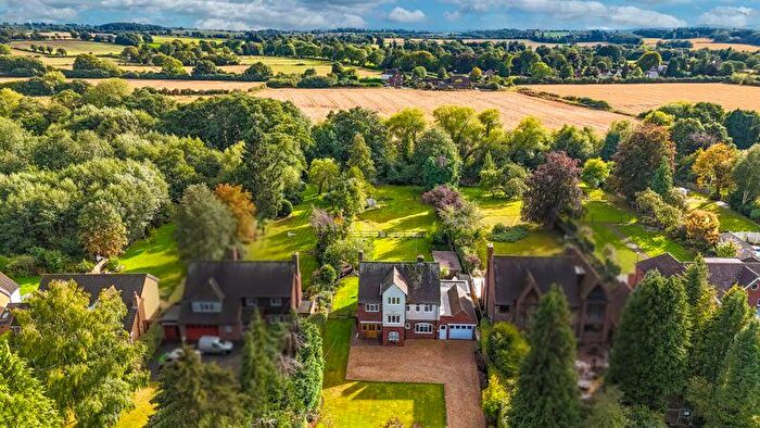 5 Bedroom Detached House For Sale In Newfield Road, Hagley, DY9