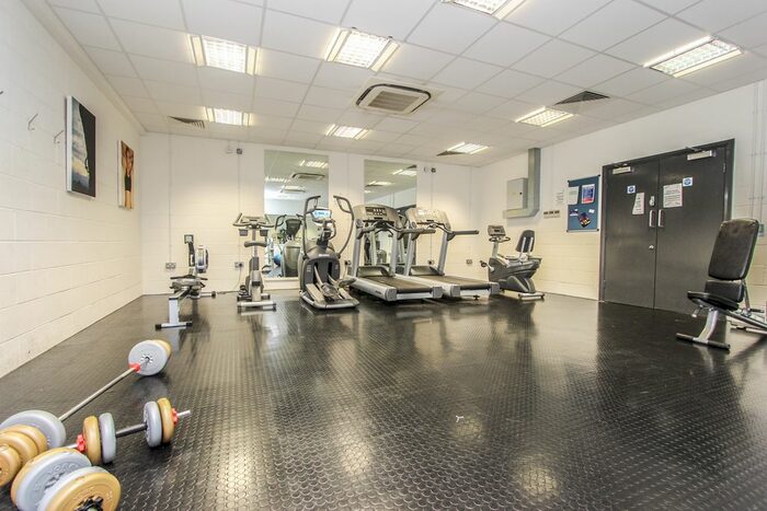 2 Bedroom Flat To Rent In Lockhart Road, Watford, Hertfordshire, WD17