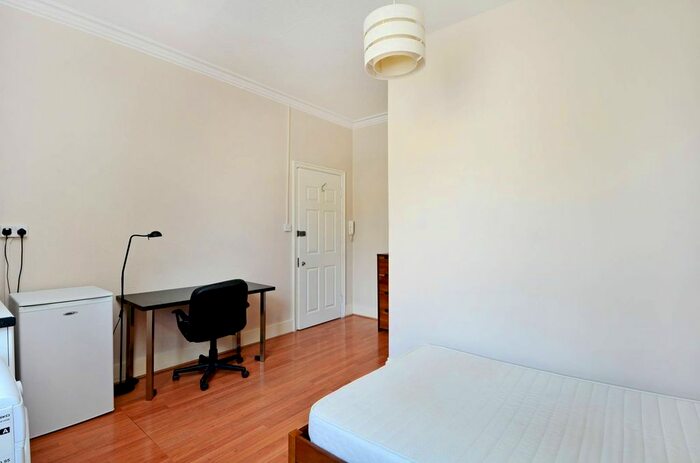 Studio To Rent In Elvaston Place, South Kensington, London, SW7