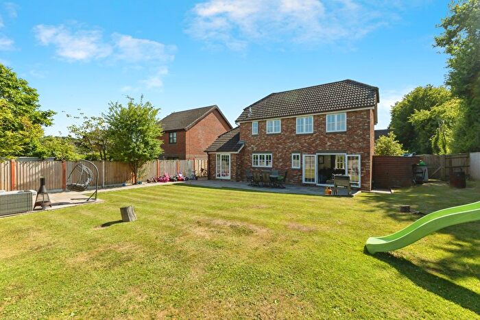4 Bedroom Detached House For Sale In Farleys Way, Peasmarsh, Rye, East Sussex, TN31